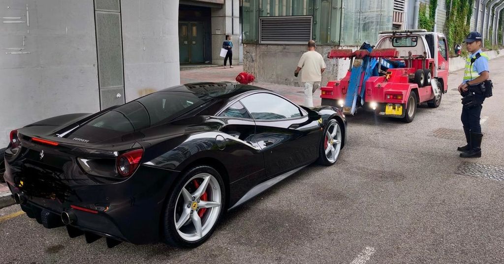 警油尖打擊違泊發逾千張「牛肉乾」